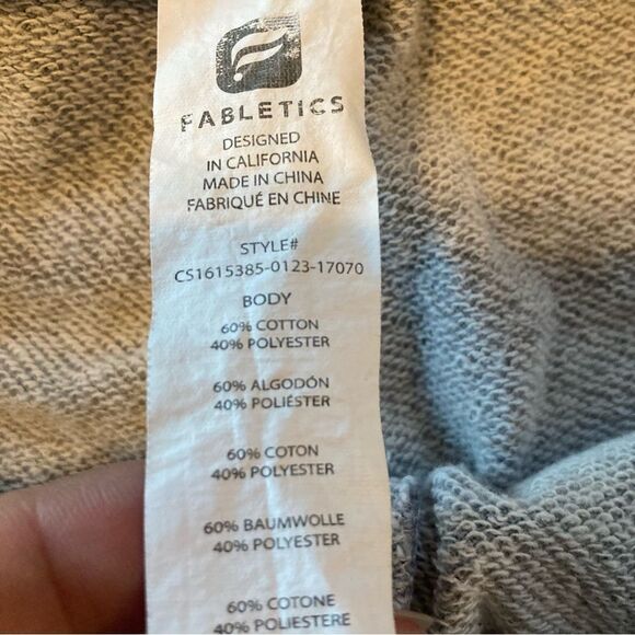Fabletics Grey Crop Joggers EUC - Picture 3 of 8